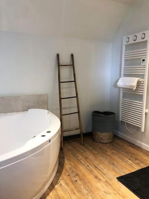 Appartement Au Calme Entre Terre Et Mer. Proche Honfleur Barneville-la-Bertran Екстер'єр фото